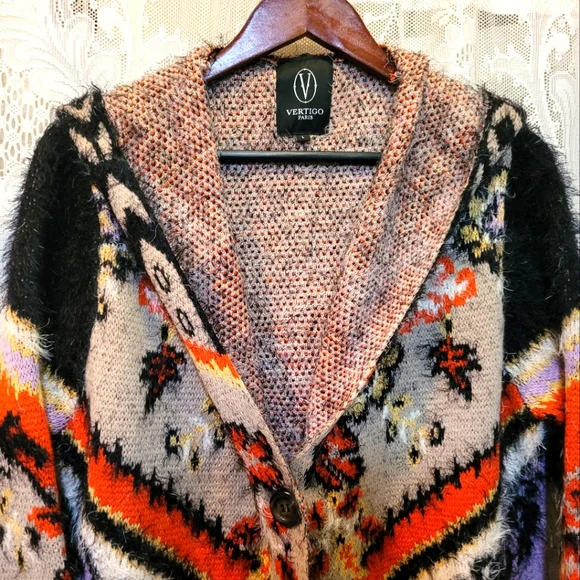 VertigoParis Womens Sz L Super Soft Colorful Aztec Print Cardigan Sweater w/Hood - Picture 2 of 9